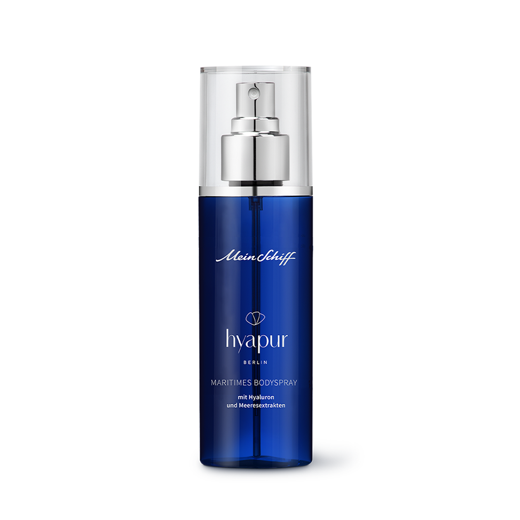 Das Maritime Bodyspray aus der Kooperation von hyapur® Berlin mit der Mein Schiff kommt im praktischen 150ml Flakon zu dir nach Hause.
